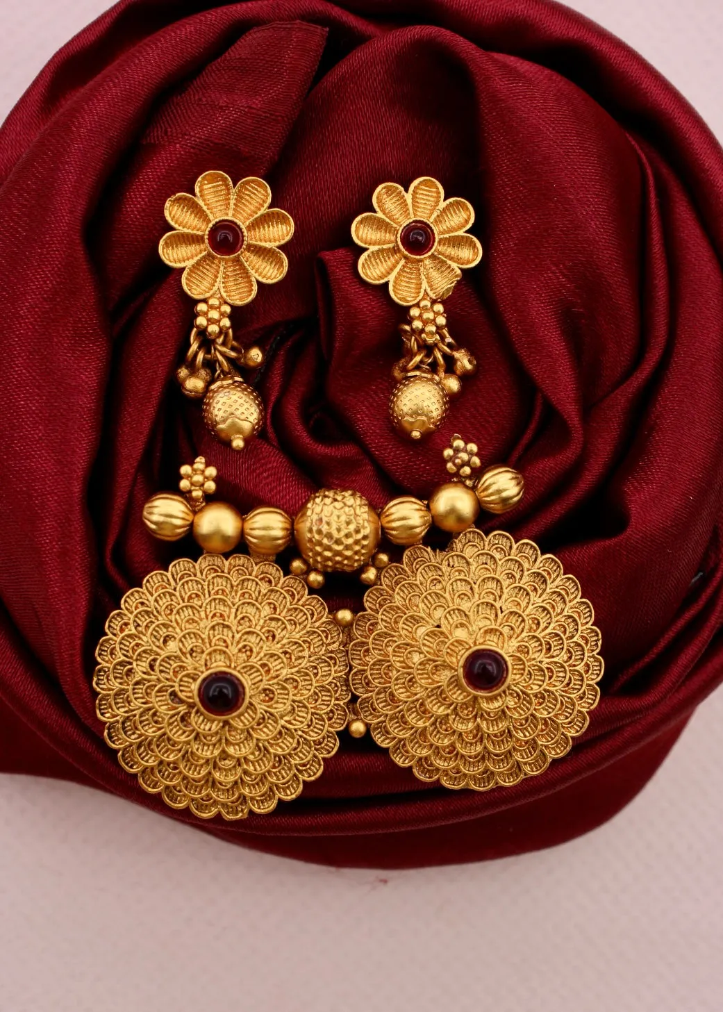 BLOSSOM MATTE WATI PENDANT