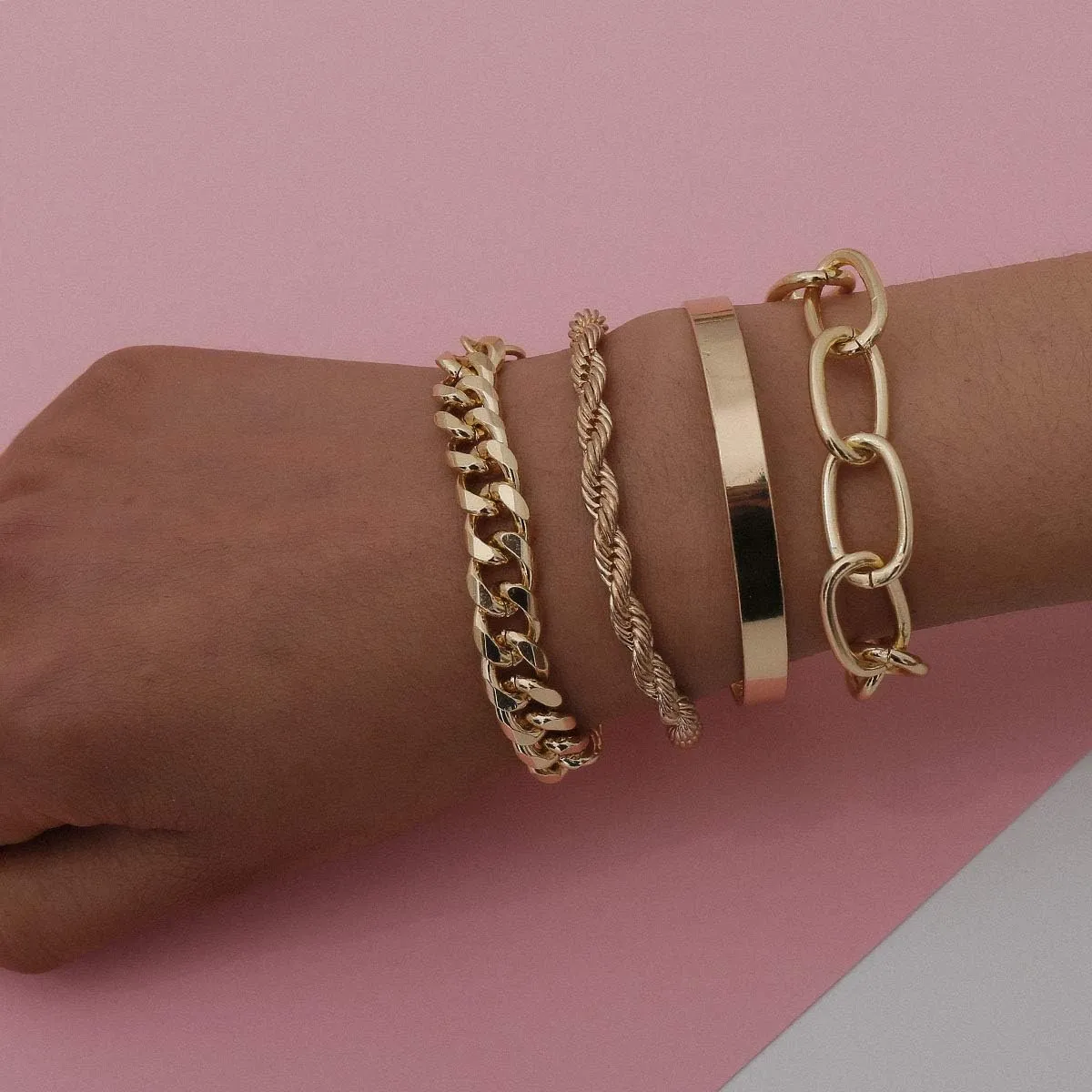 Dainty Boho Chain Bracelets Set for Women Adjustable Fashion Beaded Chunky Flat Cable Chain Punk Bracelets for Women Gift Set of 4